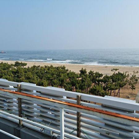 Pine Beach Yangyang Esterno foto