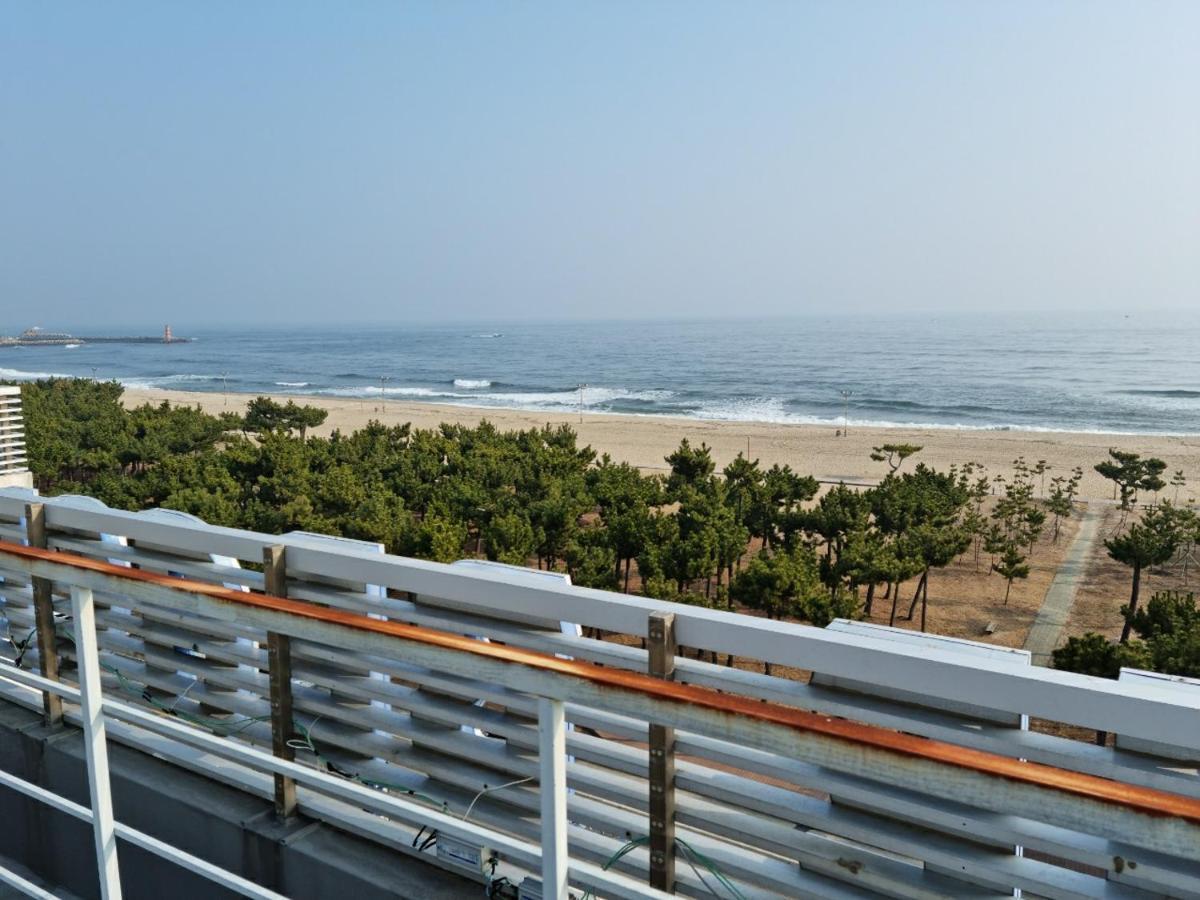 Pine Beach Yangyang Esterno foto