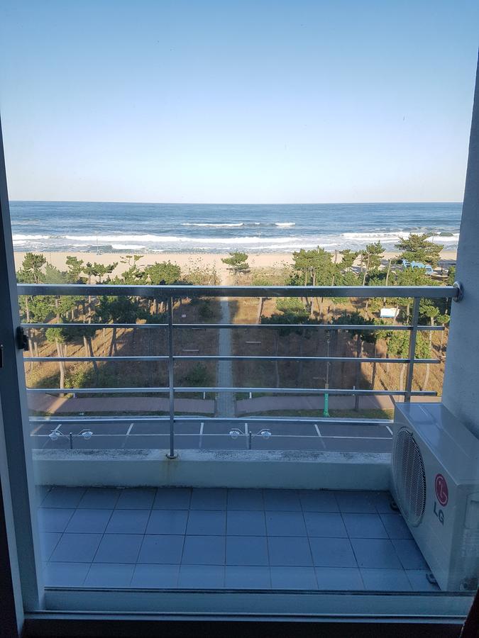 Pine Beach Yangyang Esterno foto